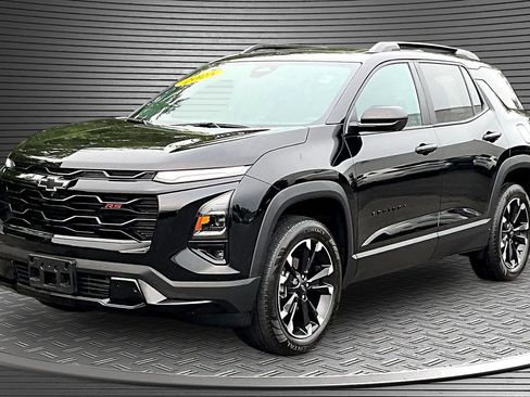 Used 2025 Chevrolet Equinox RS w/ Safety and Technology Package AWD/4WD image 3