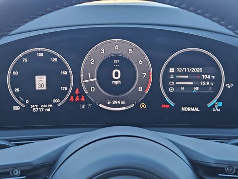 Certified 2025 Porsche Cayenne S image 16