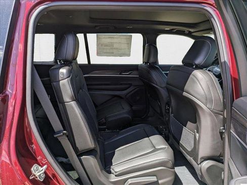 New 2025 Jeep Grand Cherokee L Limited w/ Black Appearance Package image 19