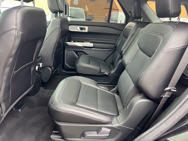Certified 2024 Ford Explorer Limited w/ Equipment Group 301A AWD/4WD image 23