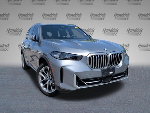 Certified 2024 BMW X5 xDrive40i w/ Parking Assistance Package AWD/4WD image 2
