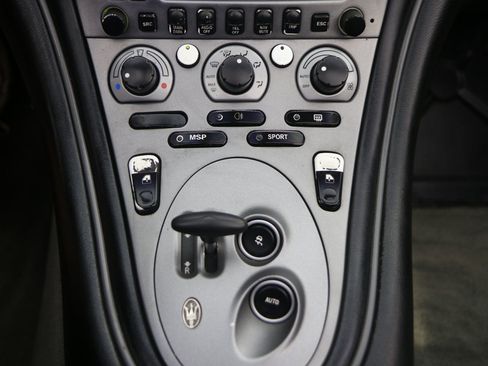 Used 2004 Maserati Spyder Cambiocorsa image 22