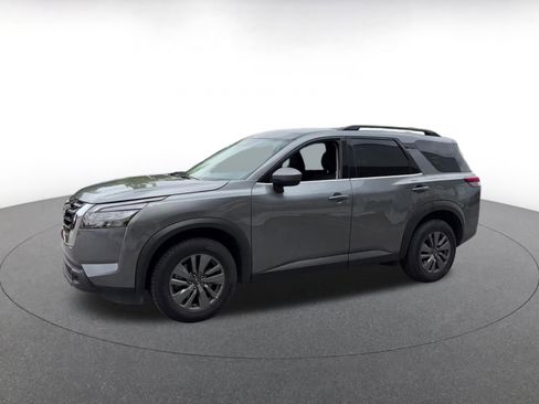 Used 2025 Nissan Pathfinder SV AWD/4WD image 8