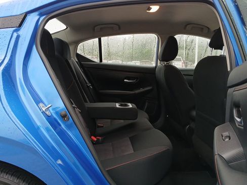 Used 2025 Nissan Sentra SR FWD image 27