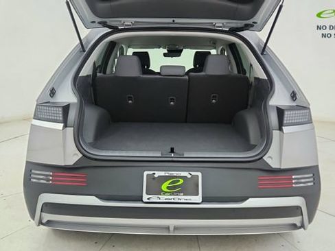Used 2025 Hyundai Ioniq 5 SE RWD image 14