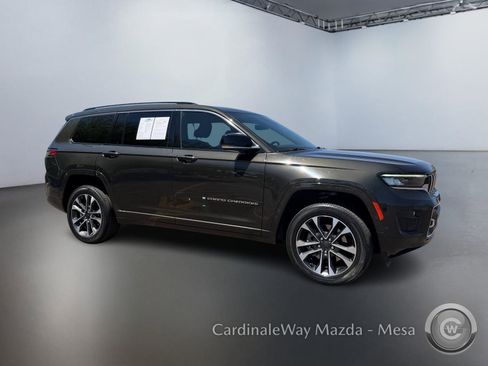 Used 2023 Jeep Grand Cherokee L Overland w/ Luxury Tech Group IV AWD/4WD image 2