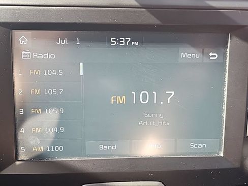 Used 2020 Kia Soul LX FWD image 14