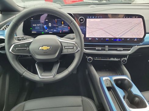 Used 2026 Chevrolet Equinox EV LT image 4