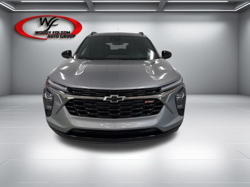 New 2026 Chevrolet Trax RS FWD image 2