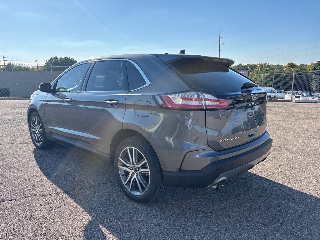 Certified 2024 Ford Edge Titanium w/ Equipment Group 301A AWD/4WD image 5