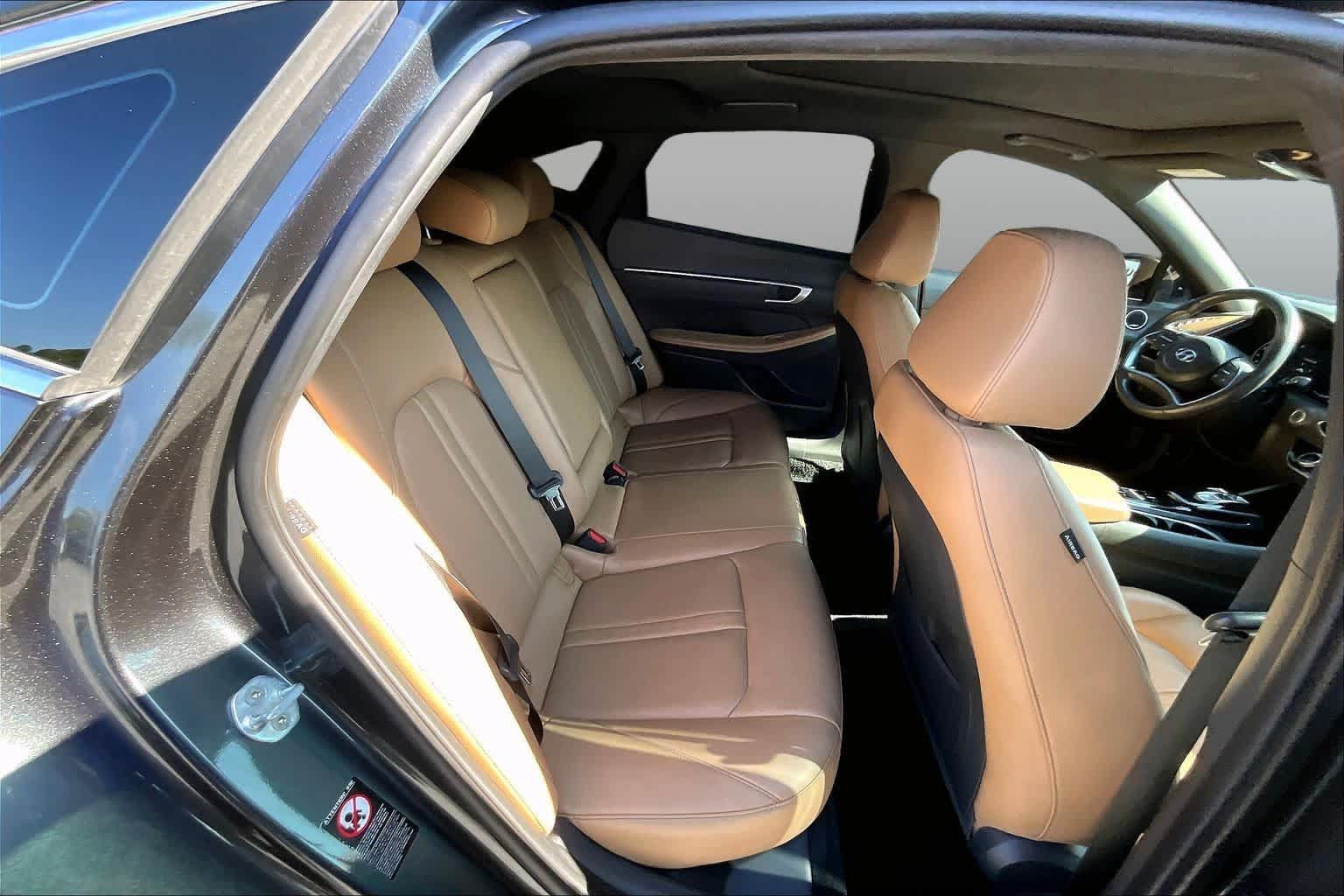 Used 2022 Hyundai Sonata Limited FWD image 18
