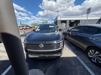 Used 2025 Nissan Kicks SR w/ Illumination Package video 2