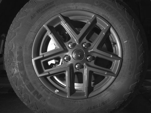 Used 2025 Jeep Wrangler Sport S AWD/4WD image 13