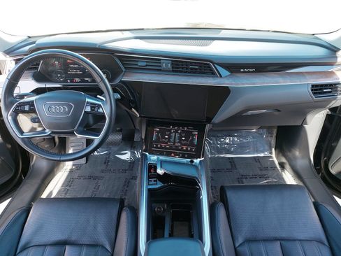 Used 2019 Audi e-tron Prestige AWD/4WD image 9
