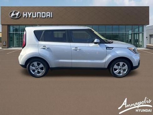 Used 2018 Kia Soul Base w/ Option Group 020 image 6