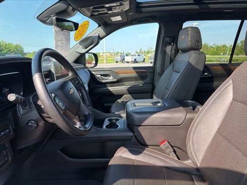 Used 2024 Chevrolet Tahoe High Country AWD/4WD image 15