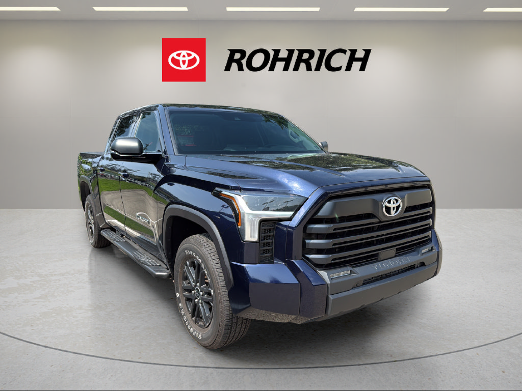 Used 2024 Toyota Tundra SR5 w/ SR5 Premium Package AWD/4WD image 4