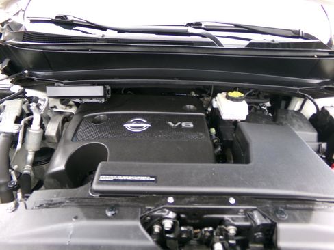 Used 2015 Nissan Pathfinder SL w/ SL Tech Package AWD/4WD image 27