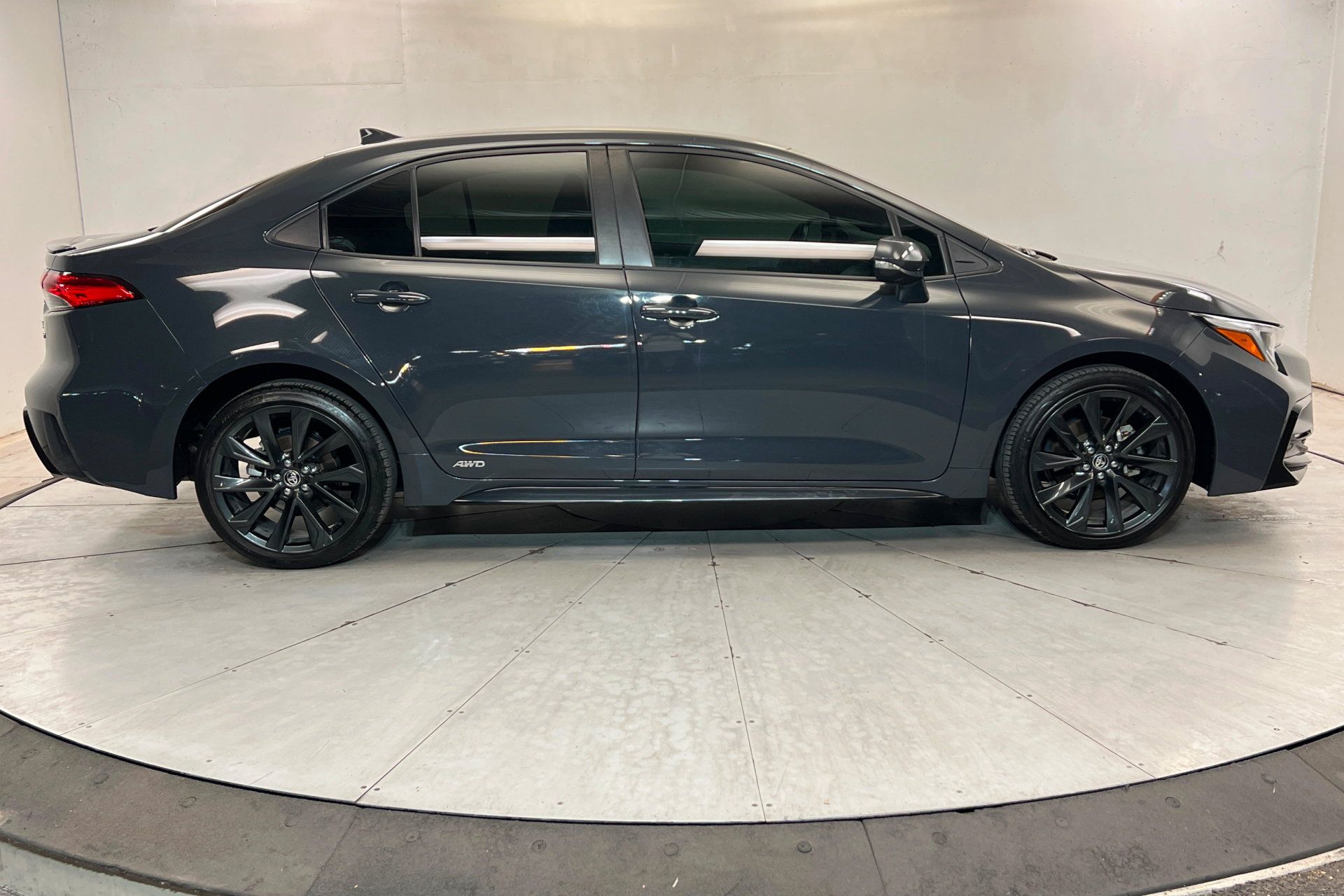 Used 2024 Toyota Corolla SE w/ Convenience Package AWD/4WD image 7