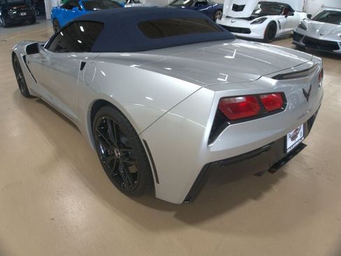 Used 2014 Chevrolet Corvette Stingray Convertible w/ 2LT Preferred Equipment Group RWD image 2