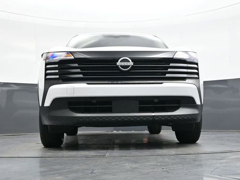 Used 2025 Nissan Kicks S image 39