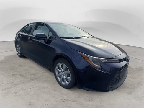 Used 2024 Toyota Corolla LE FWD image 3