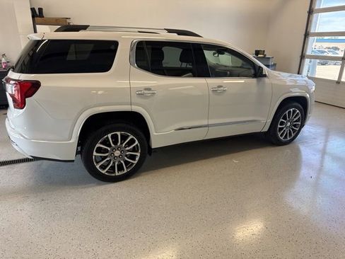 Used 2023 GMC Acadia Denali AWD/4WD image 8