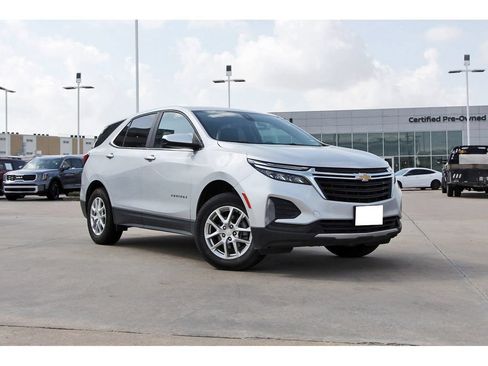 Used 2022 Chevrolet Equinox LT AWD/4WD image 1