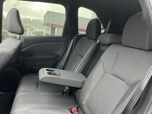 Used 2025 Subaru Forester Premium AWD/4WD image 14