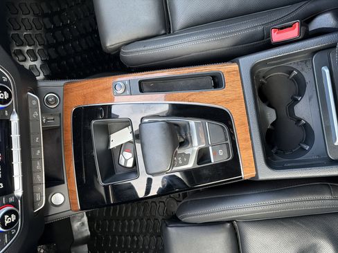 Certified 2023 Audi Q5 e Prestige w/ Prestige Package image 9