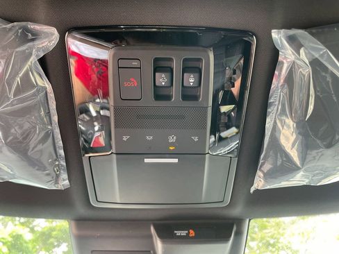 New 2026 Mitsubishi Outlander AWD image 23