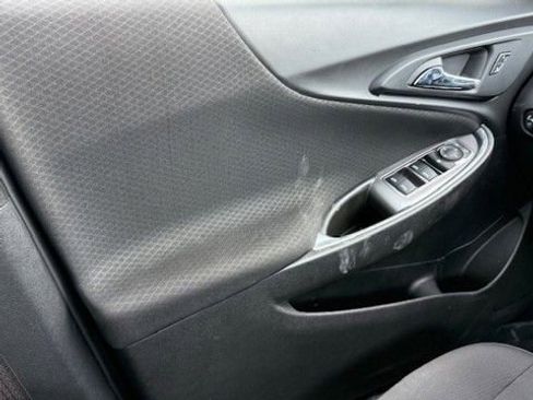 Used 2020 Chevrolet Malibu LT image 32