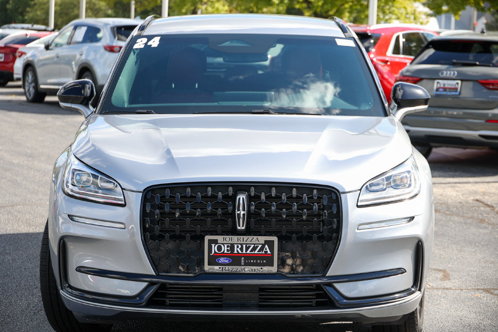 Certified 2024 Lincoln Corsair Reserve w/ Jet Appearance Package AWD/4WD image 31