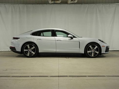 New 2025 Porsche Panamera 4 image 8