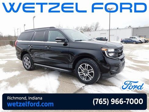 New 2026 Ford Expedition Active image 1