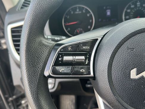 Used 2023 Kia Seltos LX image 15