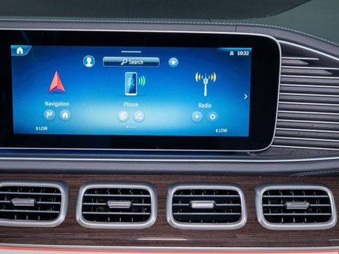 Certified 2026 Mercedes-Benz GLS 450 4MATIC image 21