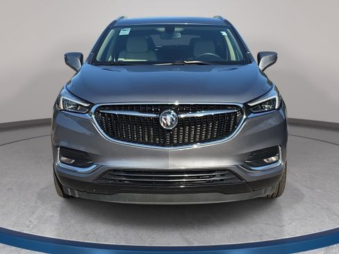 Used 2021 Buick Enclave Essence w/ Sound and Sites Package FWD image 2