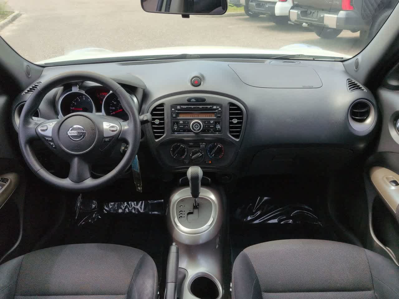 Used 2014 Nissan Juke S FWD image 14