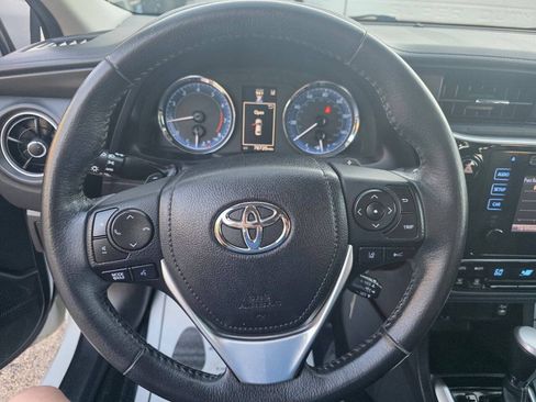 Used 2017 Toyota Corolla SE w/ Carpet Mat Package (TMS) FWD image 22