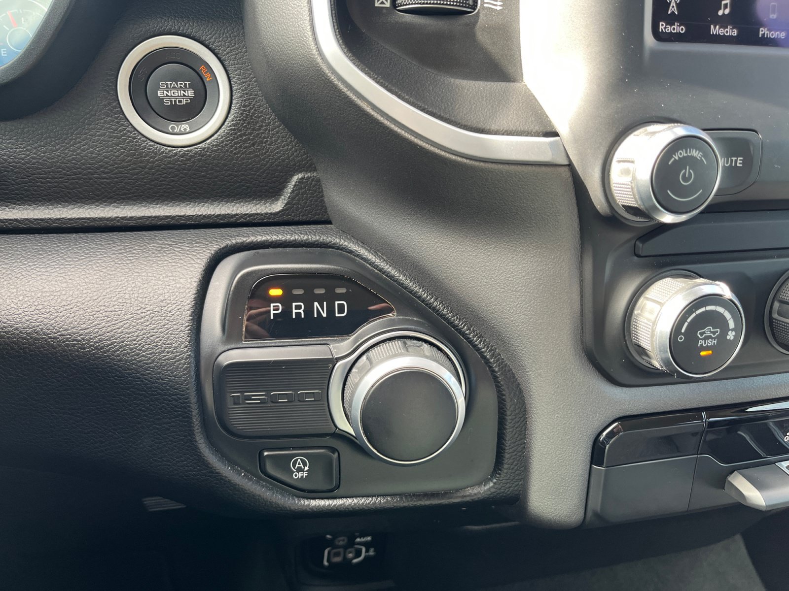 Used 2020 RAM 1500 Big Horn RWD image 16
