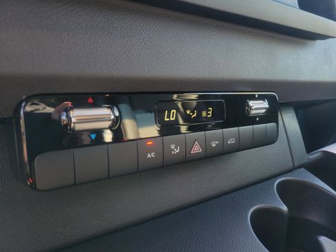 Used 2025 Mercedes-Benz Sprinter 2500 image 20