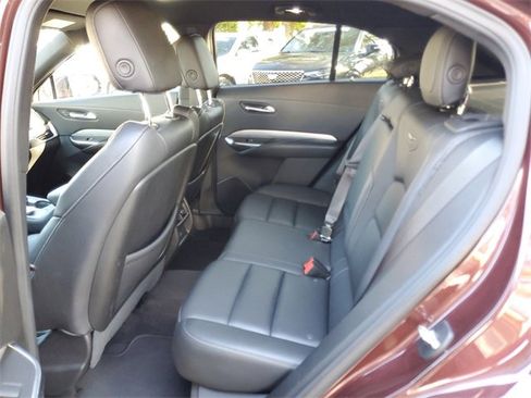 Certified 2022 Cadillac XT4 Premium Luxury w/ Enhanced Visibility Package image 12