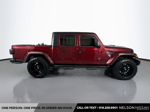 Used 2021 Jeep Gladiator Sport AWD/4WD image 4