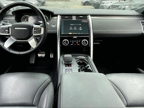 Used 2023 Land Rover Discovery S R-Dynamic image 17