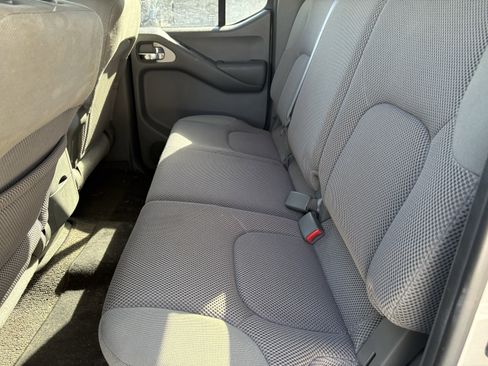 Used 2008 Nissan Frontier SE w/ SE Value Truck Pkg image 9