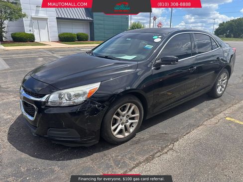 Used 2016 Chevrolet Malibu LT w/ Power Convenience Package FWD image 2