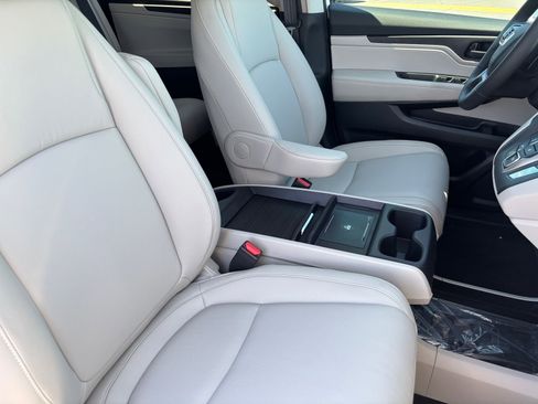 New 2026 Honda Odyssey EX-L image 8