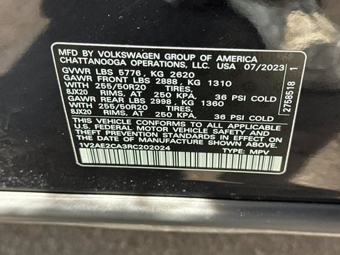 Used 2024 Volkswagen Atlas Cross Sport SEL R-Line AWD/4WD image 30