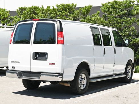 Used 2022 GMC Savana 2500 w/ Driver Convenience Package RWD image 4